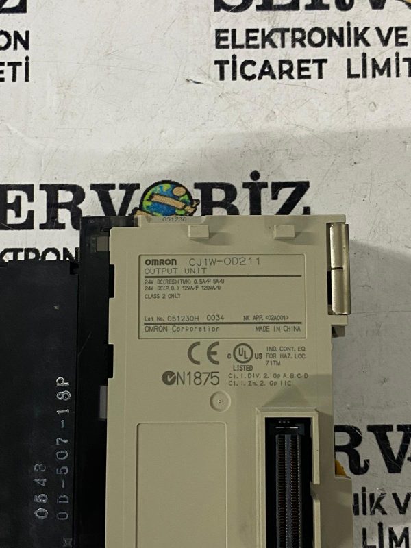 OMRON CJ1W-OD211