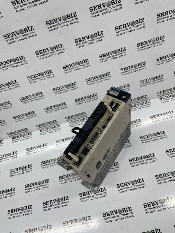 YASKAWA SGD7S-2R8A10A002