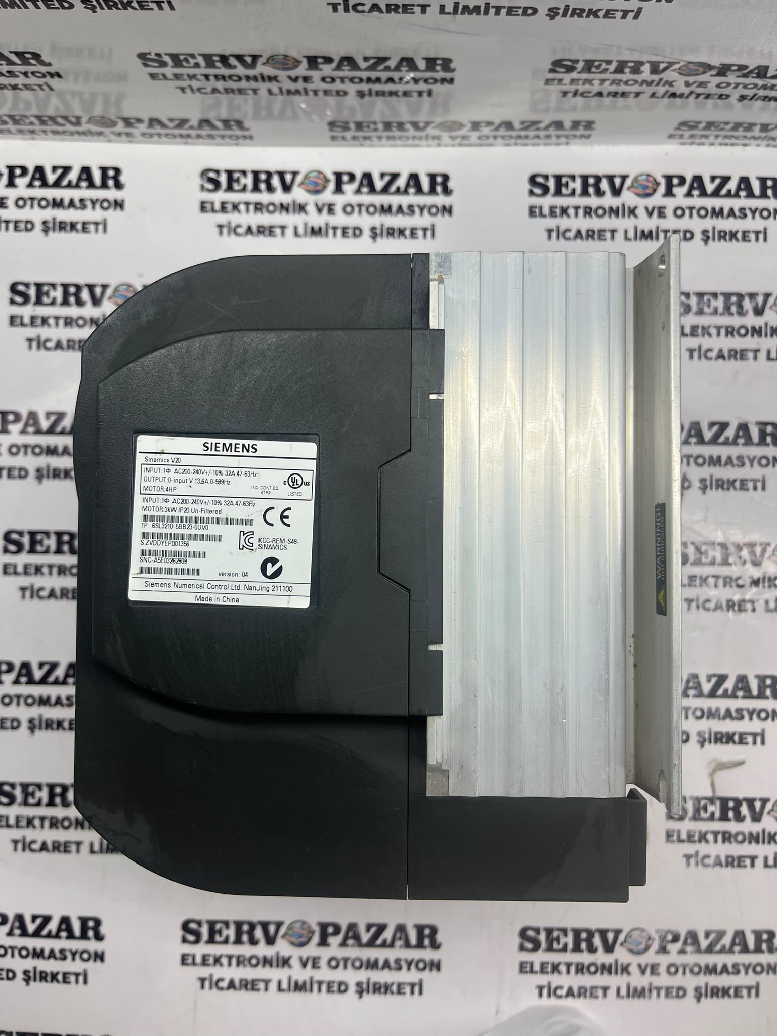 WhatsApp Image 2026-08-05 at 15.24.39 Siemens 6SL3210-5BB23-0UV0 SINAMICS V20 AC Sürücü 3.0 kW / 4 HP (230V 1-Faz) – İkinci El
