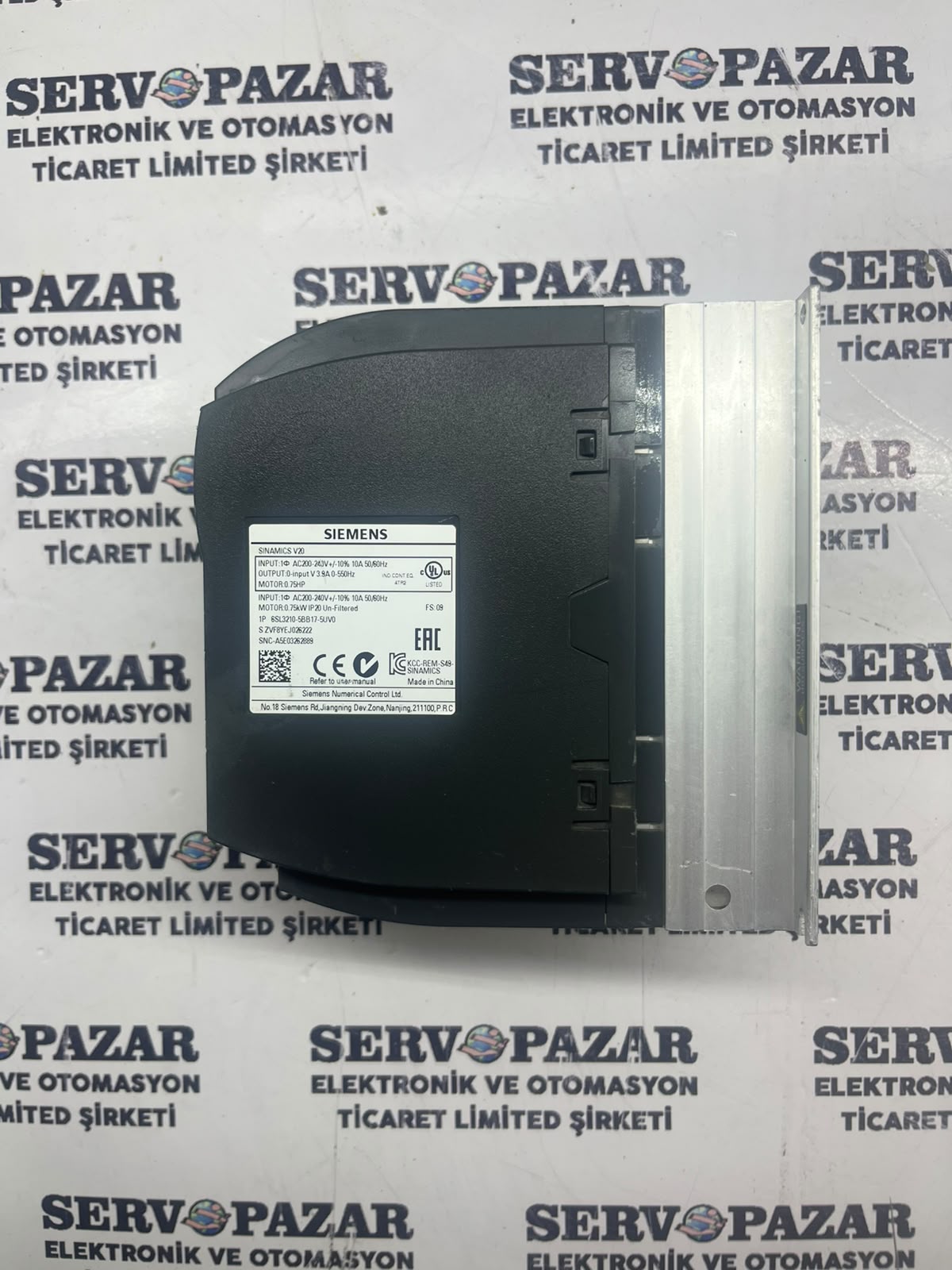Siemens 6SL3210-5BB17-5UV0 SINAMICS V20 AC Sürücü 0.75 kW / 1 HP (230V 1-Faz) – İkinci El