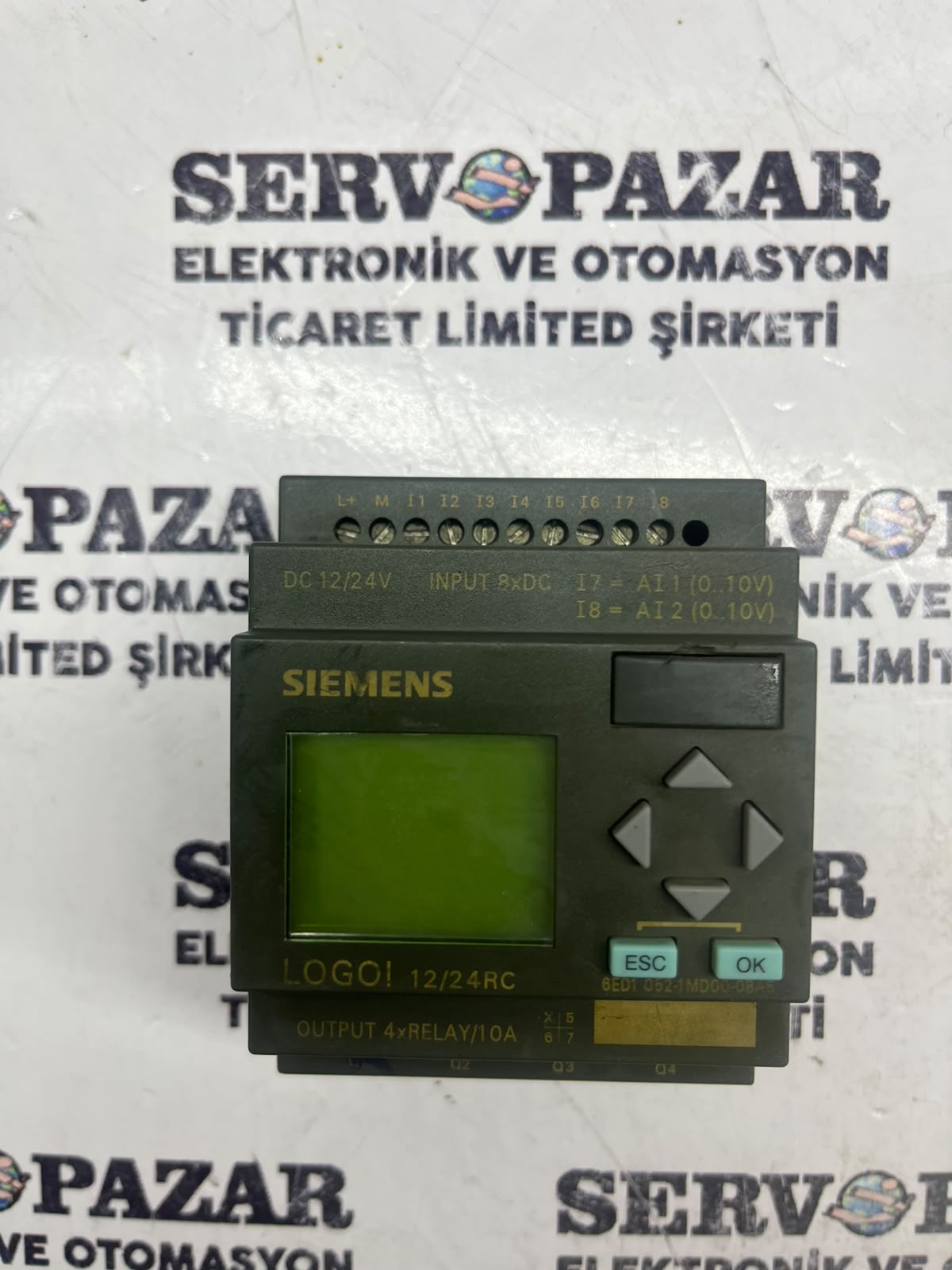 Siemens LOGO! 12/24RC Ekranlı Akıllı Röle (6ED1052-1MD00-0BA6 – 12/24V DC 8 DI / 4 DO Röle) -İkinci El