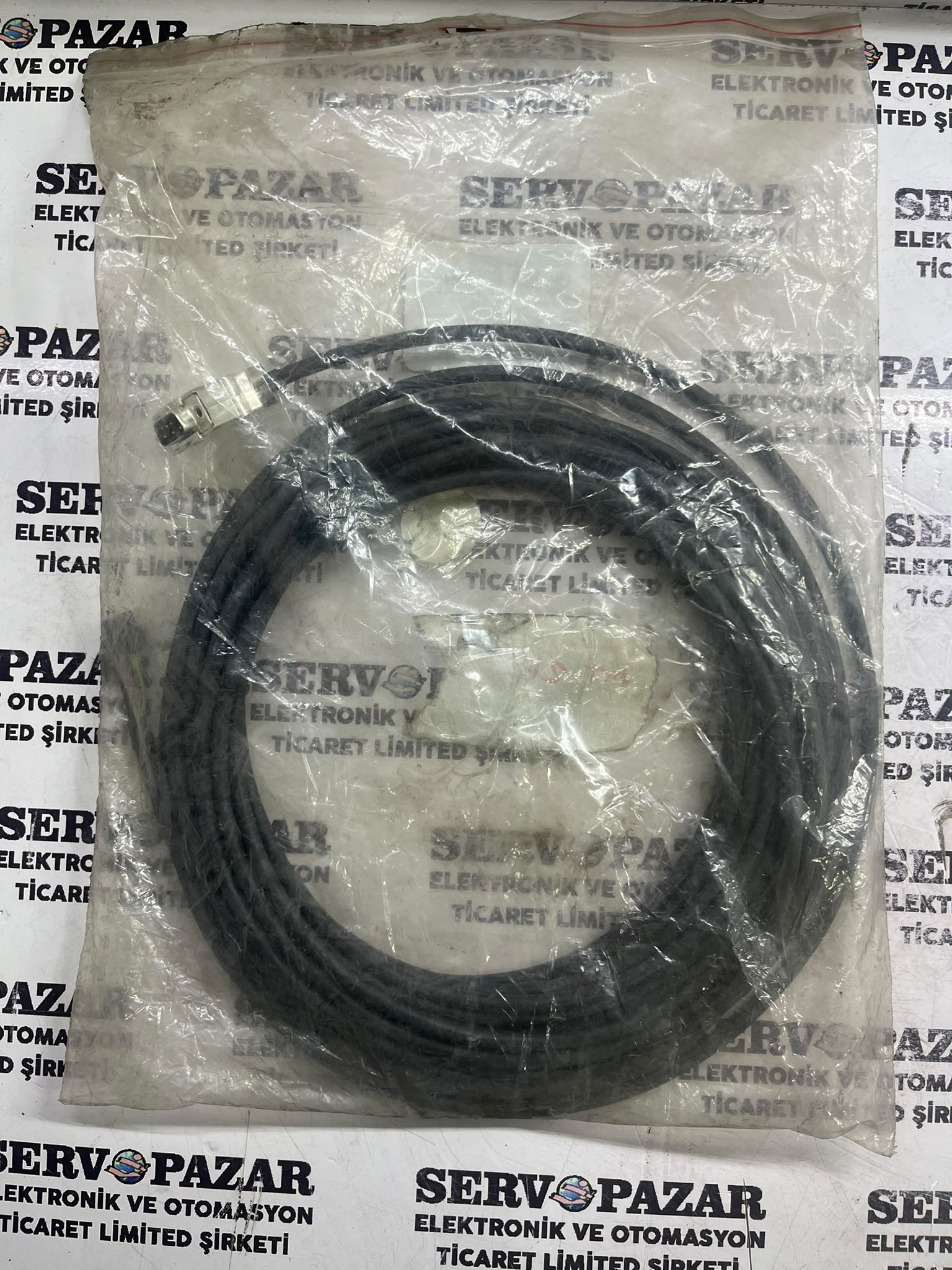 B&R Automation 80CM10003.25-01 Incremental Enkoder Kablosu (10 Metre / Motor Tarafı 8-Pin / Sürücü Tarafı 9-Pin DSUB) – Worldwide Shipping